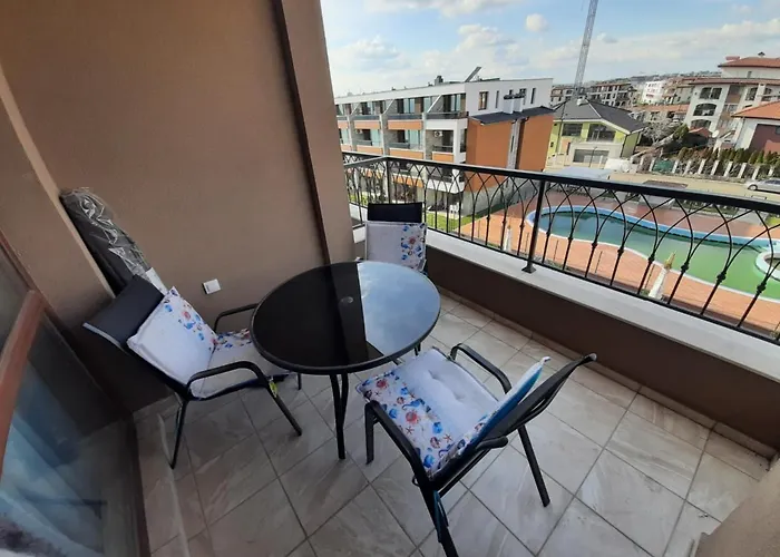 Апартамент Bbr26- Sea View First Line Sarafovo *